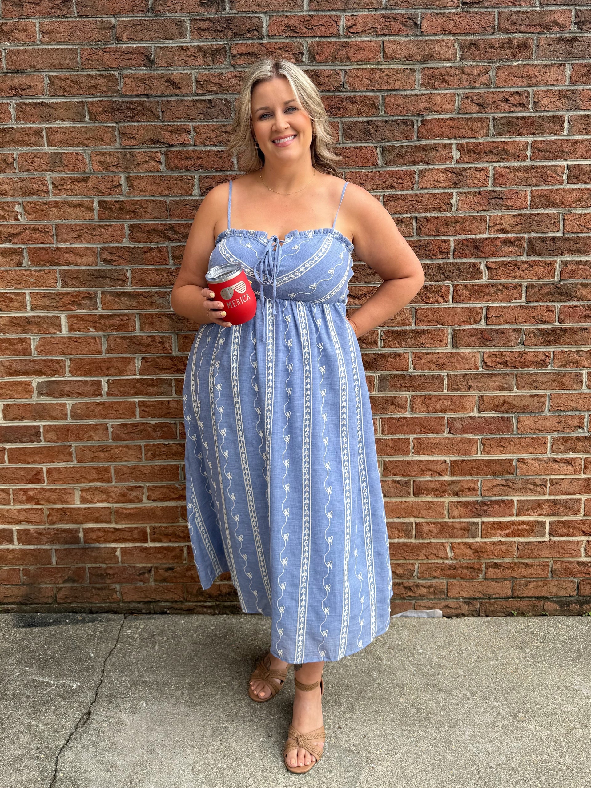 blue heirloom dress Eyelet Midi – Southern Wind Boutique SUITSUPPLY Black Slide, Suede, This dress is perfect mint green main Size:10/XLARGE